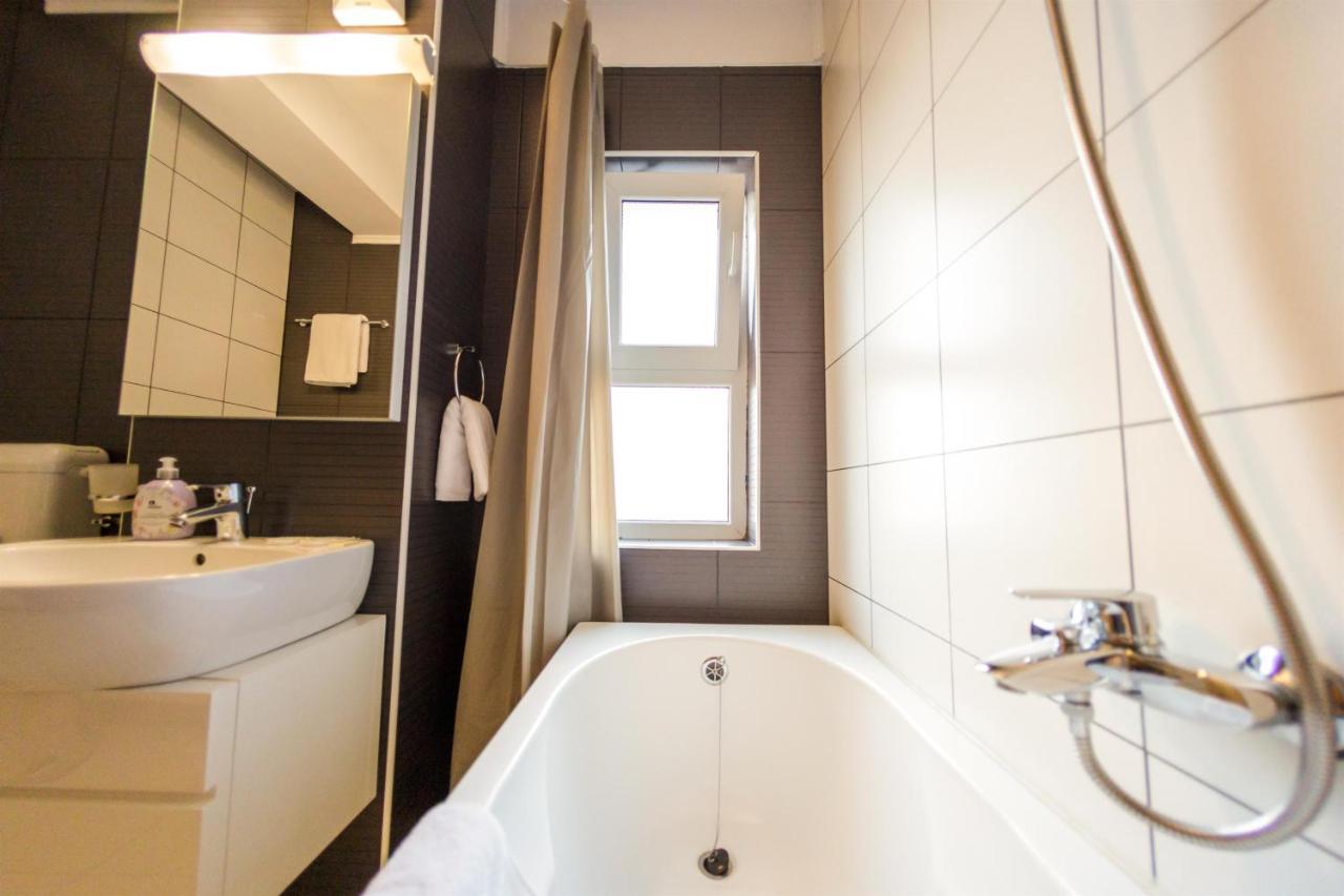 Apartament Business Langa Vivo Mall Apartman Nagybánya Kültér fotó
